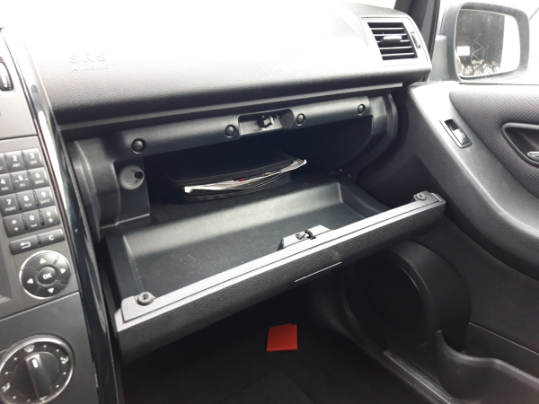 Porta Luvas (20223132).