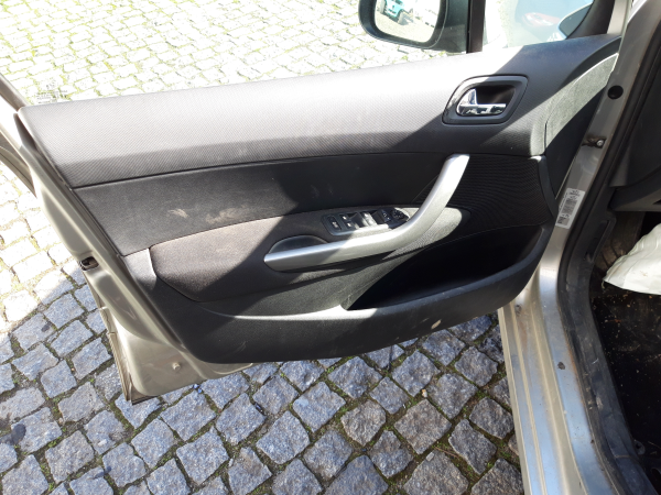 Quartela frente esquerda (20224584).