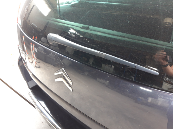 Haste limpa vidros tras (20228313).