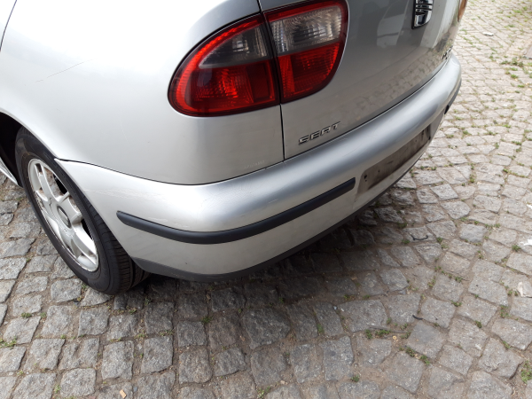 Para choques traseiro (20230450).