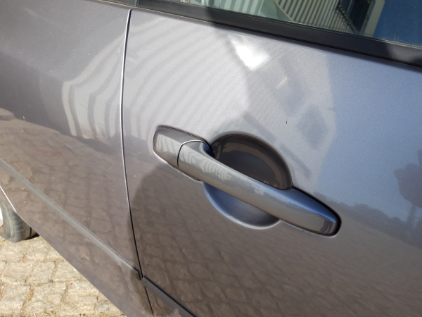 Puxador frente direito (20232278).