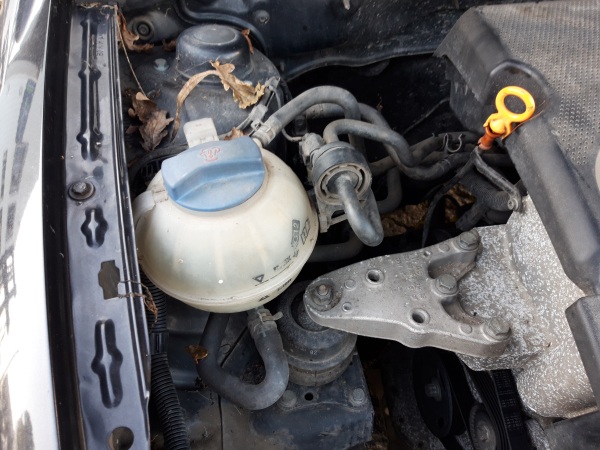 Deposito agua radiador (20234101).