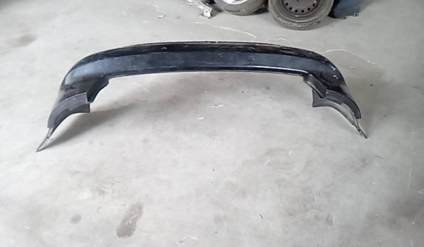 Para choques traseiro (20192540).