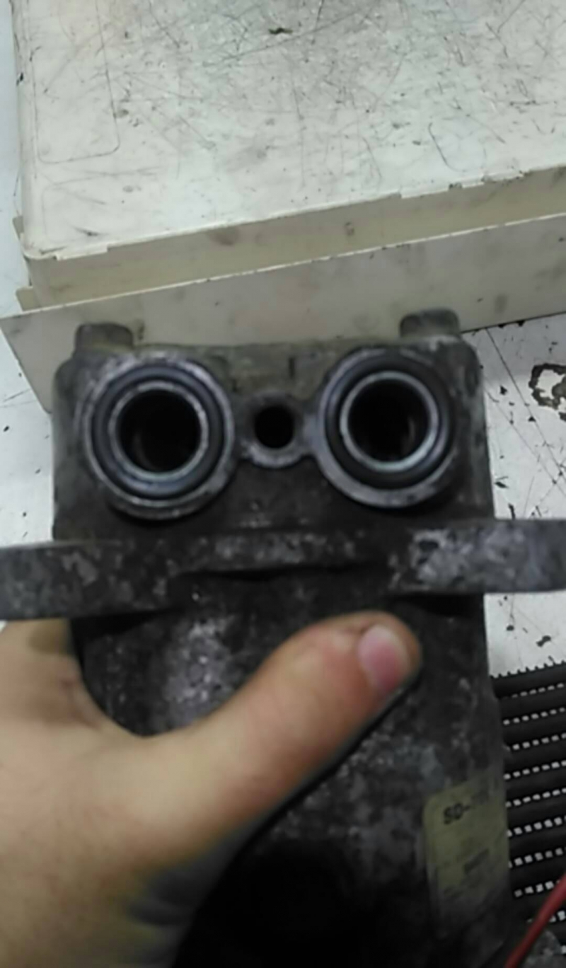 Compressor Ar condicionado (111240).