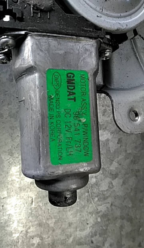 Elevador elect fte esq (121912).