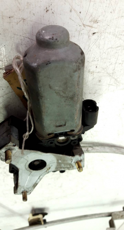 Elevador elect fte esq (123406).