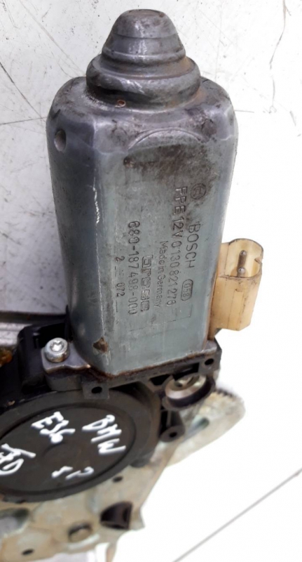 Elevador elect fte dto (123730).