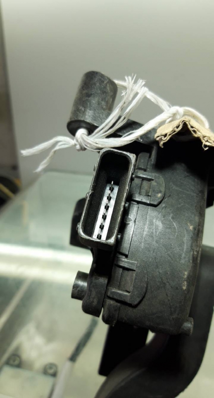 Pedal Acelerador (147509).