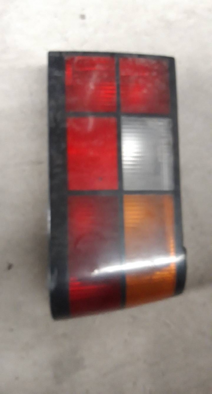 Farolim tras direito (167009).