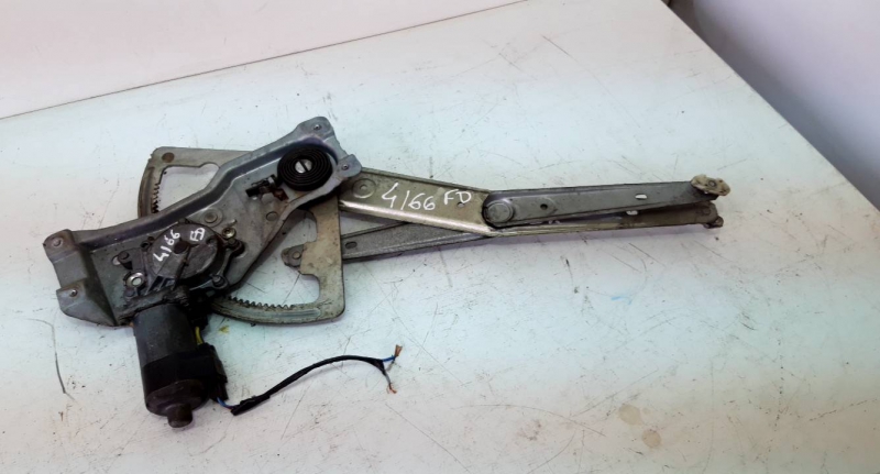 Elevador elect fte dto (167283).