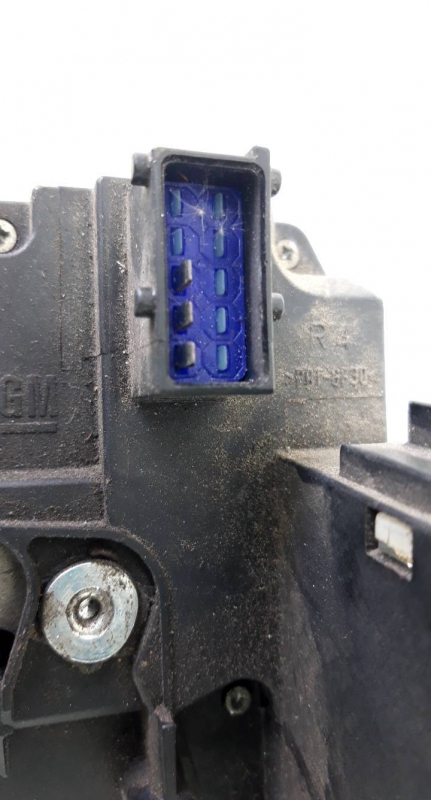 Fecho porta  fte dto (20190669).