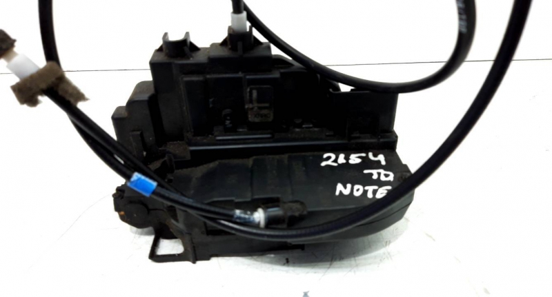 Fecho porta  tras direito (20195217).