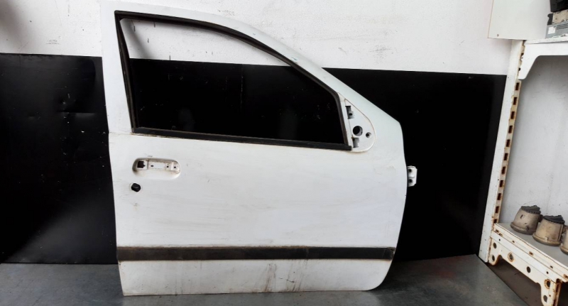 Porta frente direita (20197000).