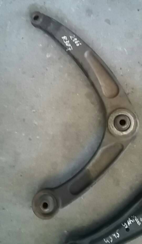 Braço suspensão frente direito (20199492).