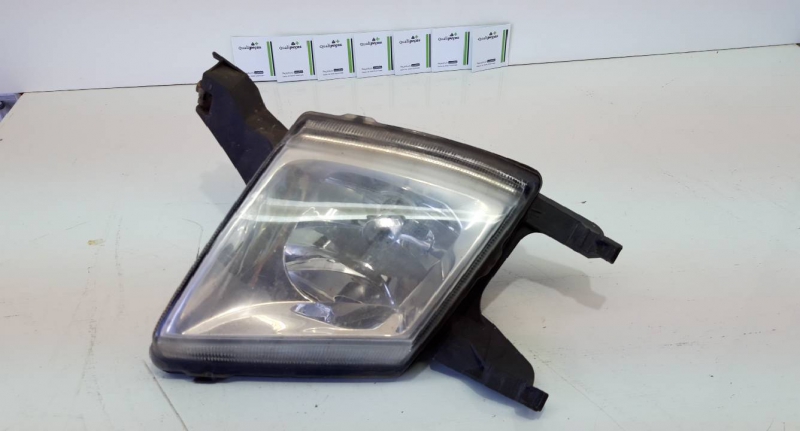 Farol nevoeiro direito (20200362).