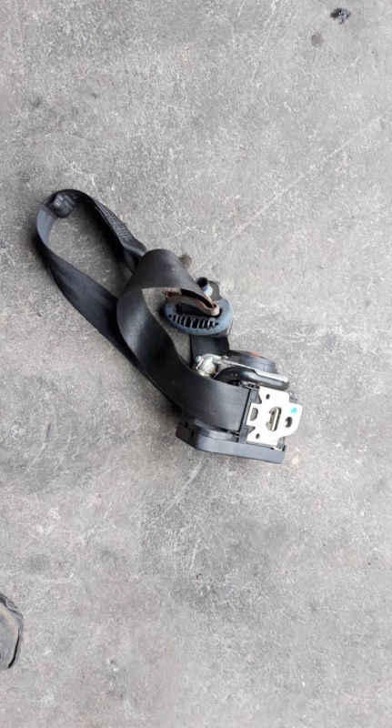 Cinto fte esq pre tensor (20201460).