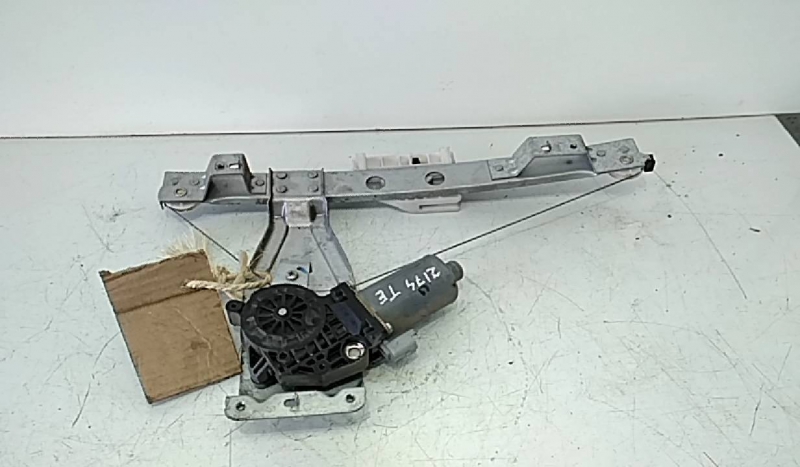 Elevador elect tras esq (20201630).