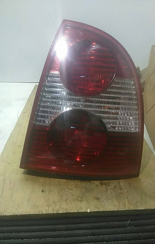 Farolim tras direito (20202420).