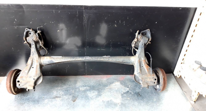 Eixo ponte traseiro (20203312).