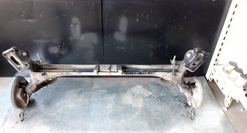 Eixo ponte traseiro (20203705).