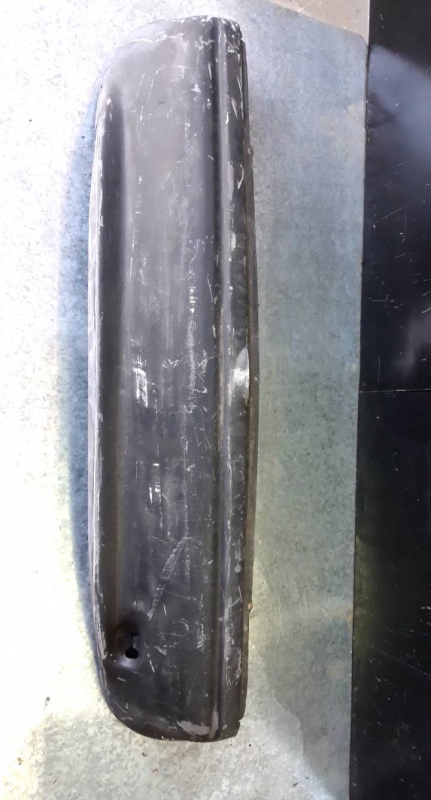 Para choques traseiro (20204143).