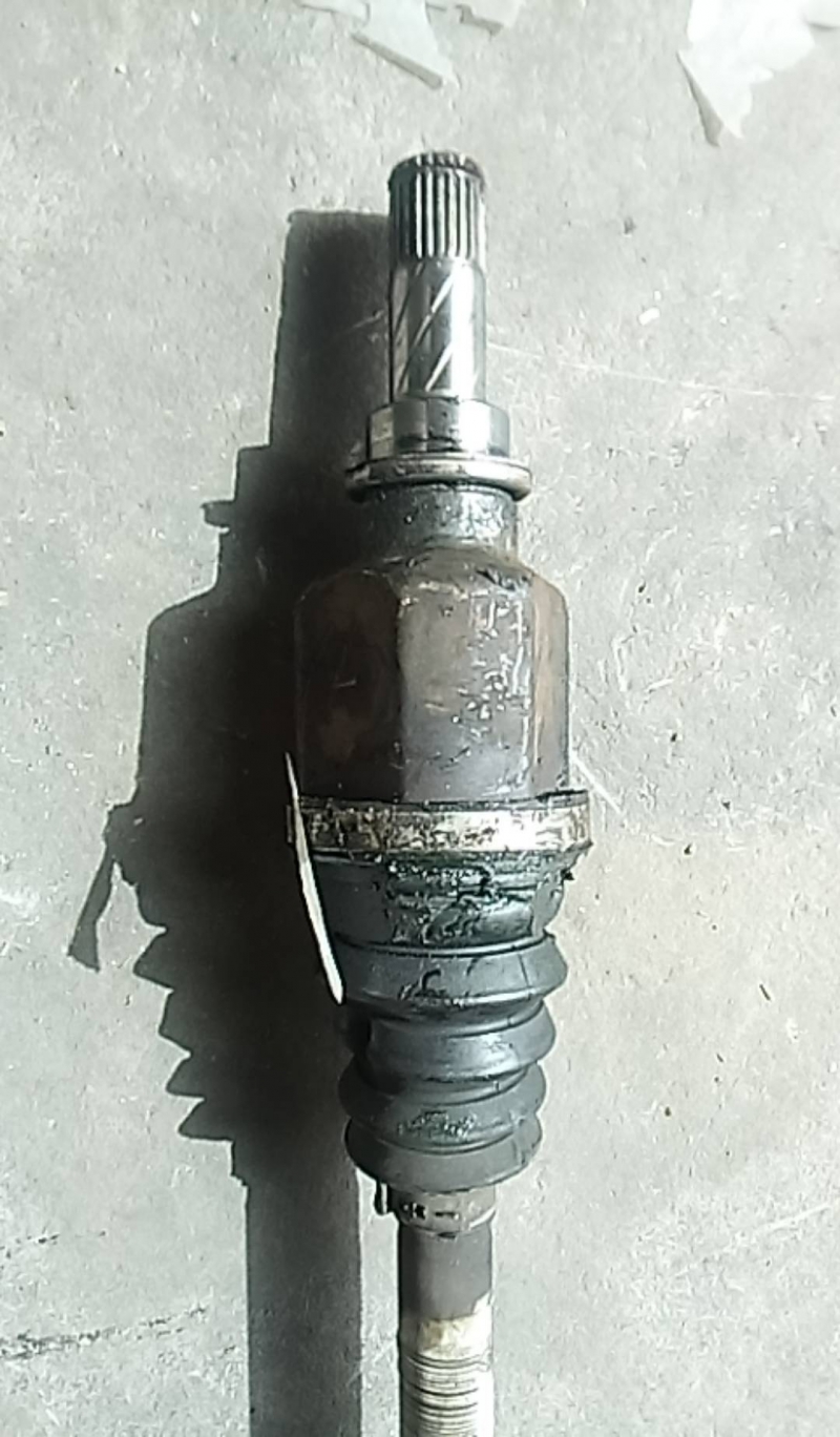 Transmissão frente esquerda (20204524).