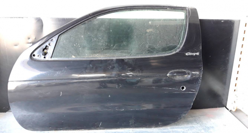 Porta frente esquerda (20206779).