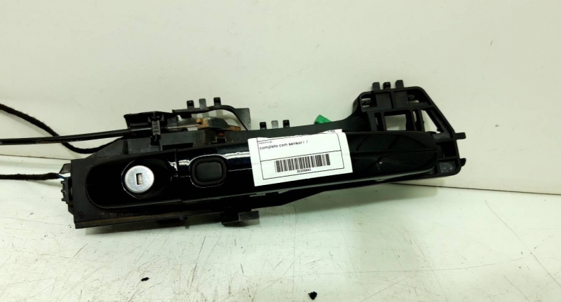 Puxador frente esquerdo (20206843).