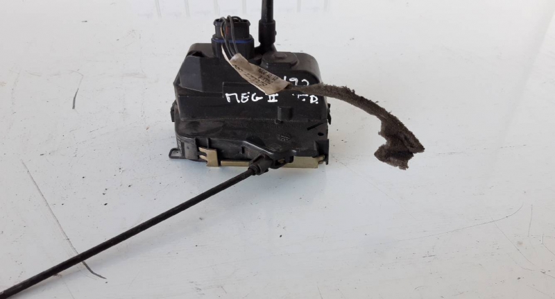 Fecho porta  tras direito (20207315).