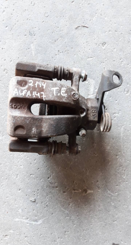 Pinça tras esquerda (20207671).