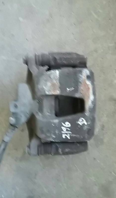 Pinça frente direita (20208209).