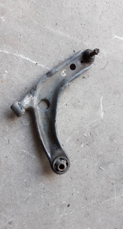Braço suspensão frente direito (20211148).