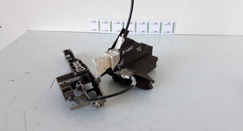 Fecho porta  tras esquerdo (20212281).