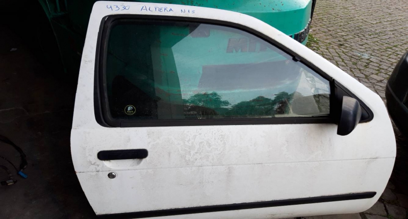 Porta frente direita (20212659).