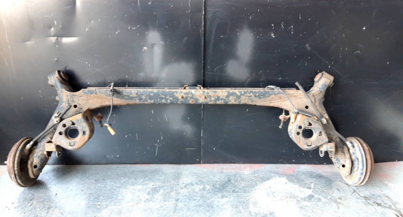 Eixo ponte traseiro (20213363).