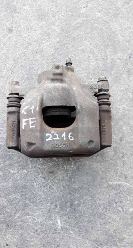 Pinça frente esquerda (20217669).