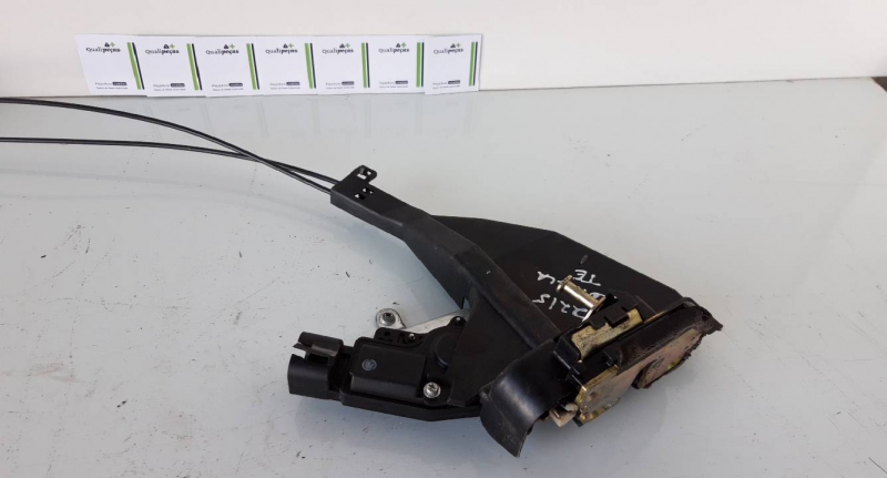 Fecho porta  tras esquerdo