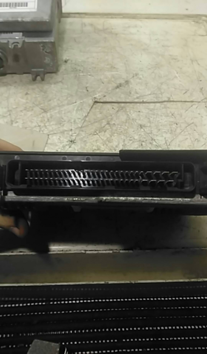 Centralina motor (20217993).