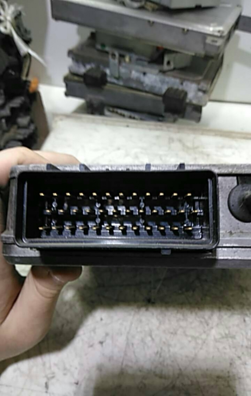 Centralina motor (20218185).