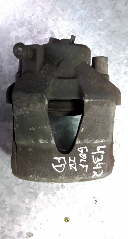 Pinça frente direita (20219085).