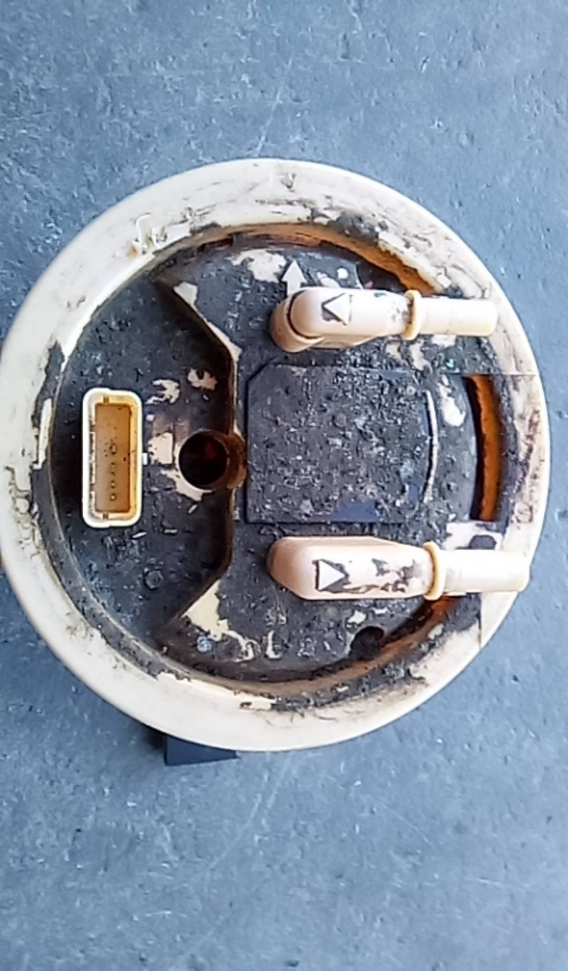 Boia deposito combustivel (20219799).