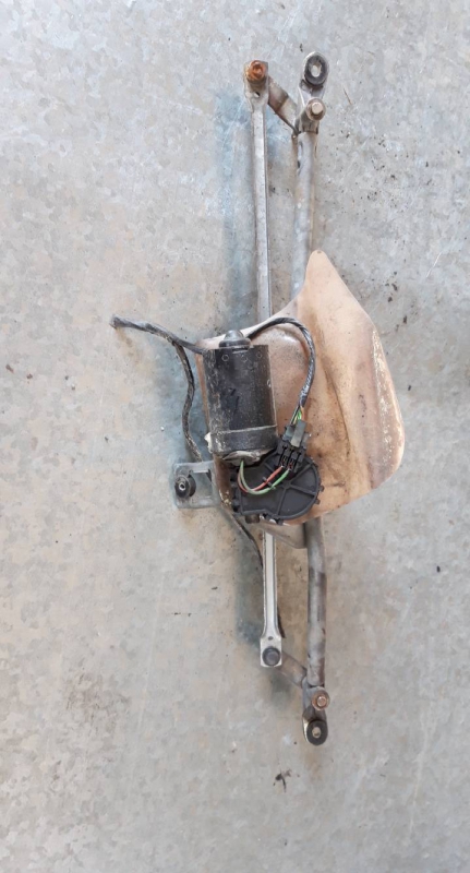 Mecanismo limpa para brisas (20221368).