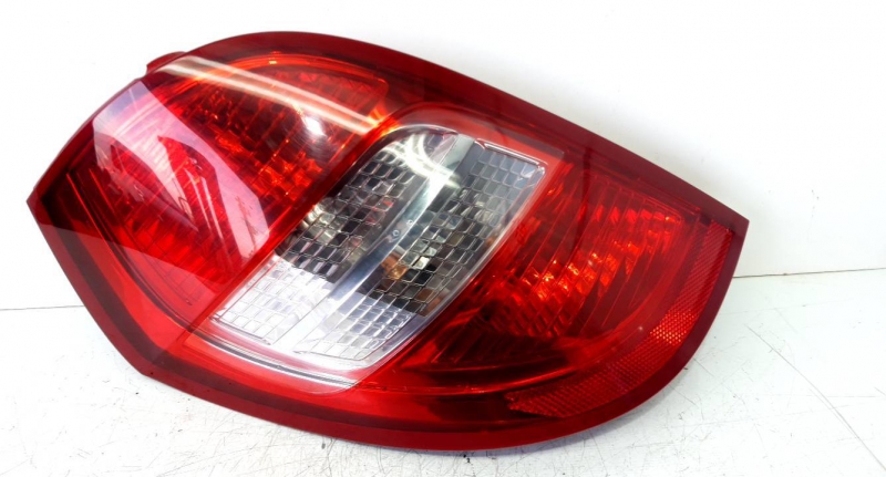 Farolim tras esquerdo painel stop (20223149).