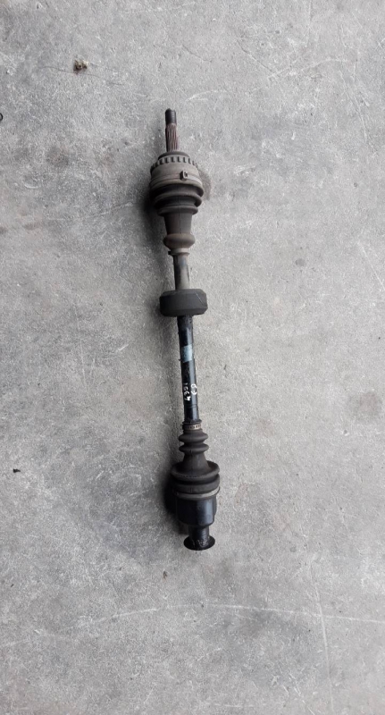 Transmissão frente direita (20223899).