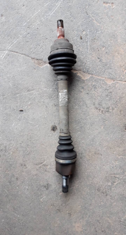 Transmissão frente esquerda (20224036).