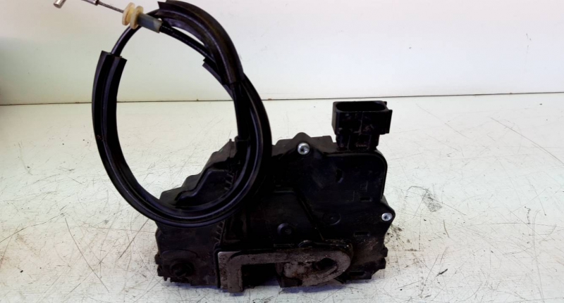 Fecho porta  tras direito (20225815).