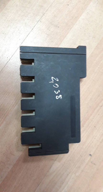 Caixa fusiveis (20225899).