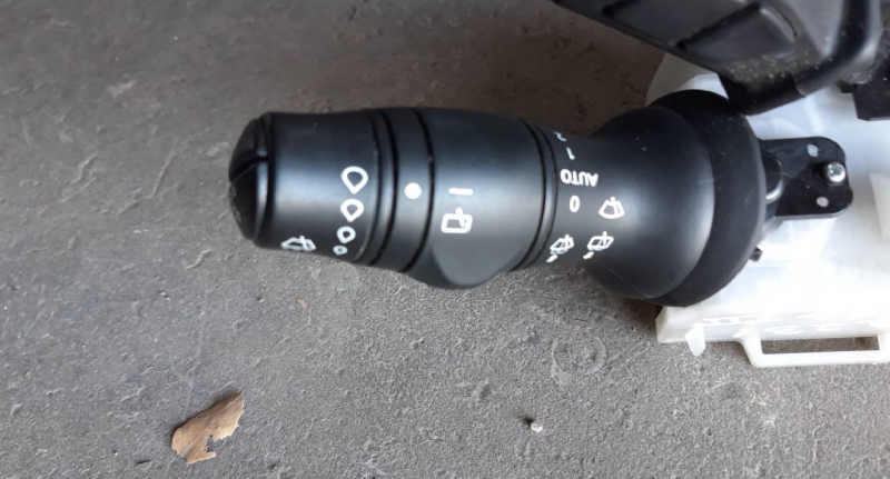 Comutador escovas c/ comp. bordo (20226268).