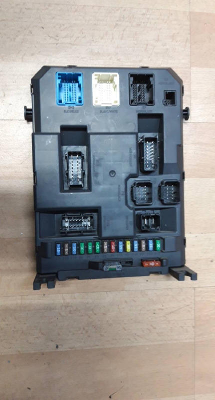 BSI - caixa de Fusiveis (20226321).