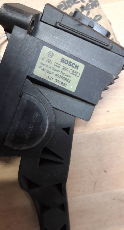 Pedal Acelerador (20226426).
